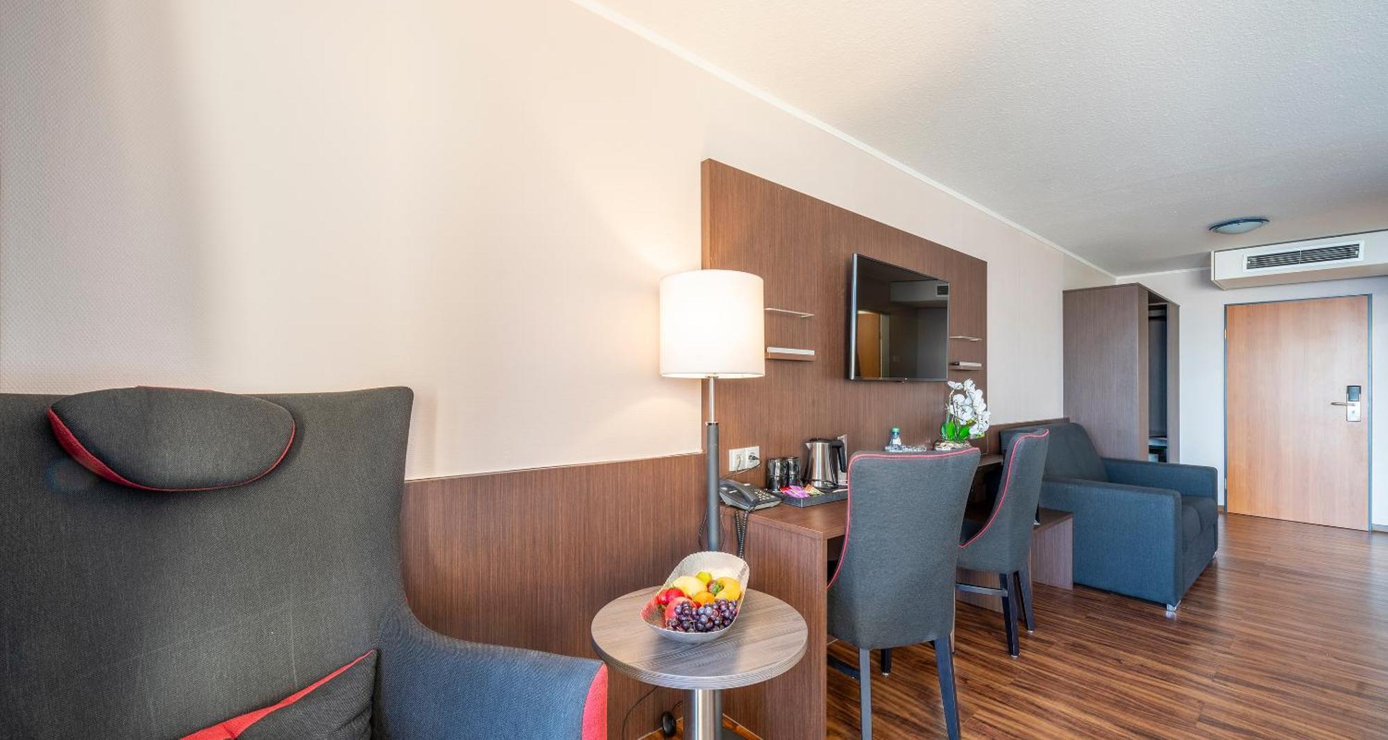 Отель Plaza Foehr Am Bodensee 4*